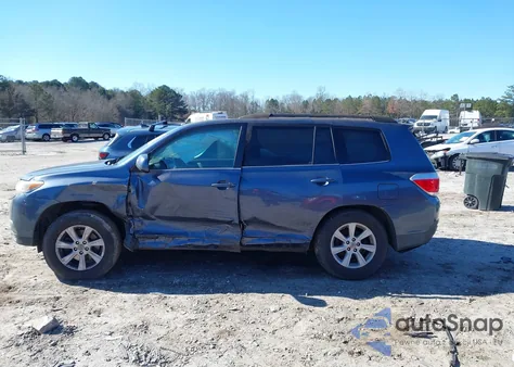2012 Toyota Highlander Base V6 z USA, uszkodzony, nr VIN 5TDZK3EH3CS062558